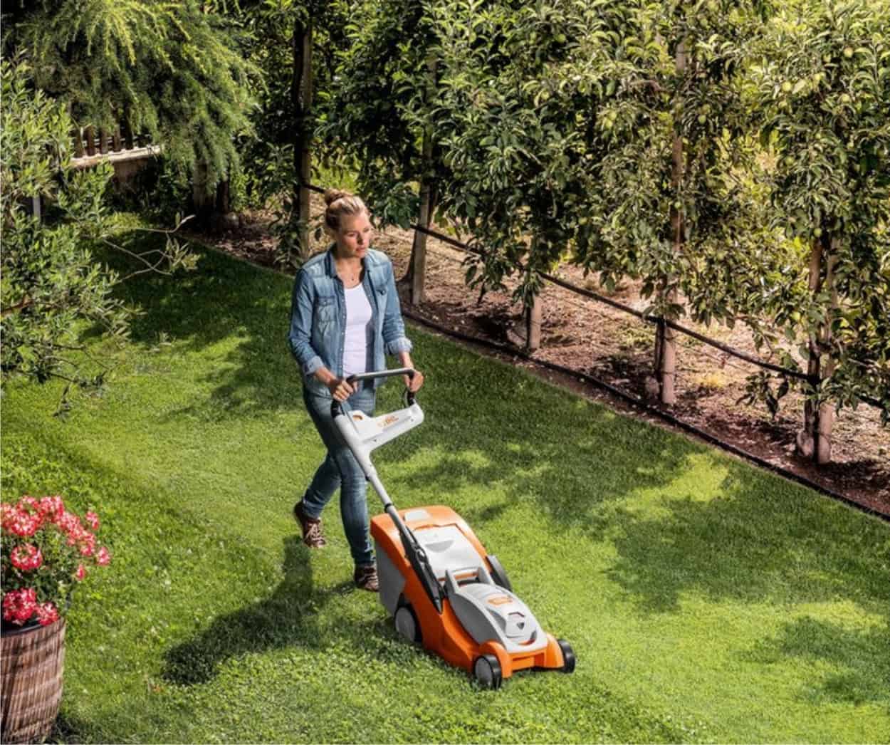 tosaerba stihl